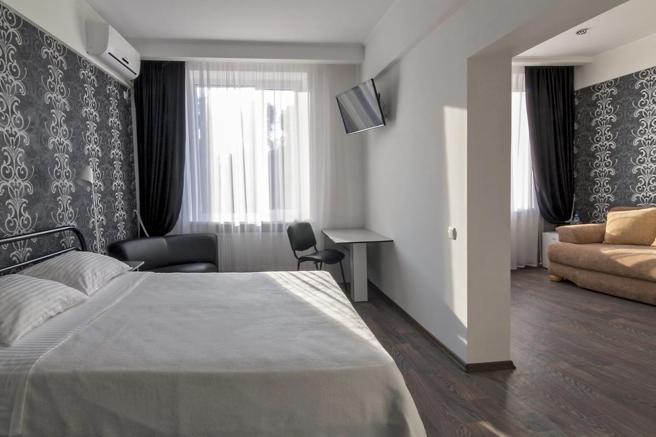 Centralny Hotel Kryvyj Rih Exteriér fotografie