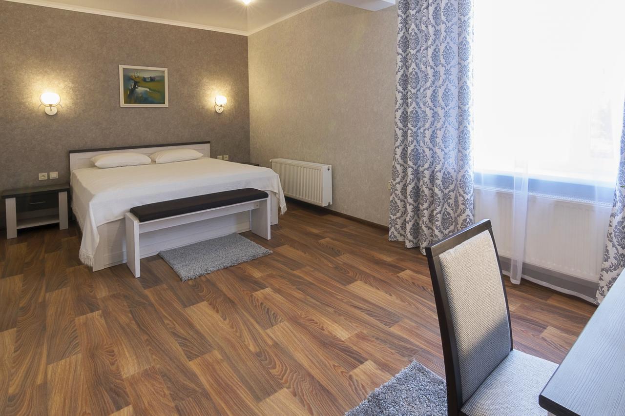 Centralny Hotel Kryvyj Rih Exteriér fotografie