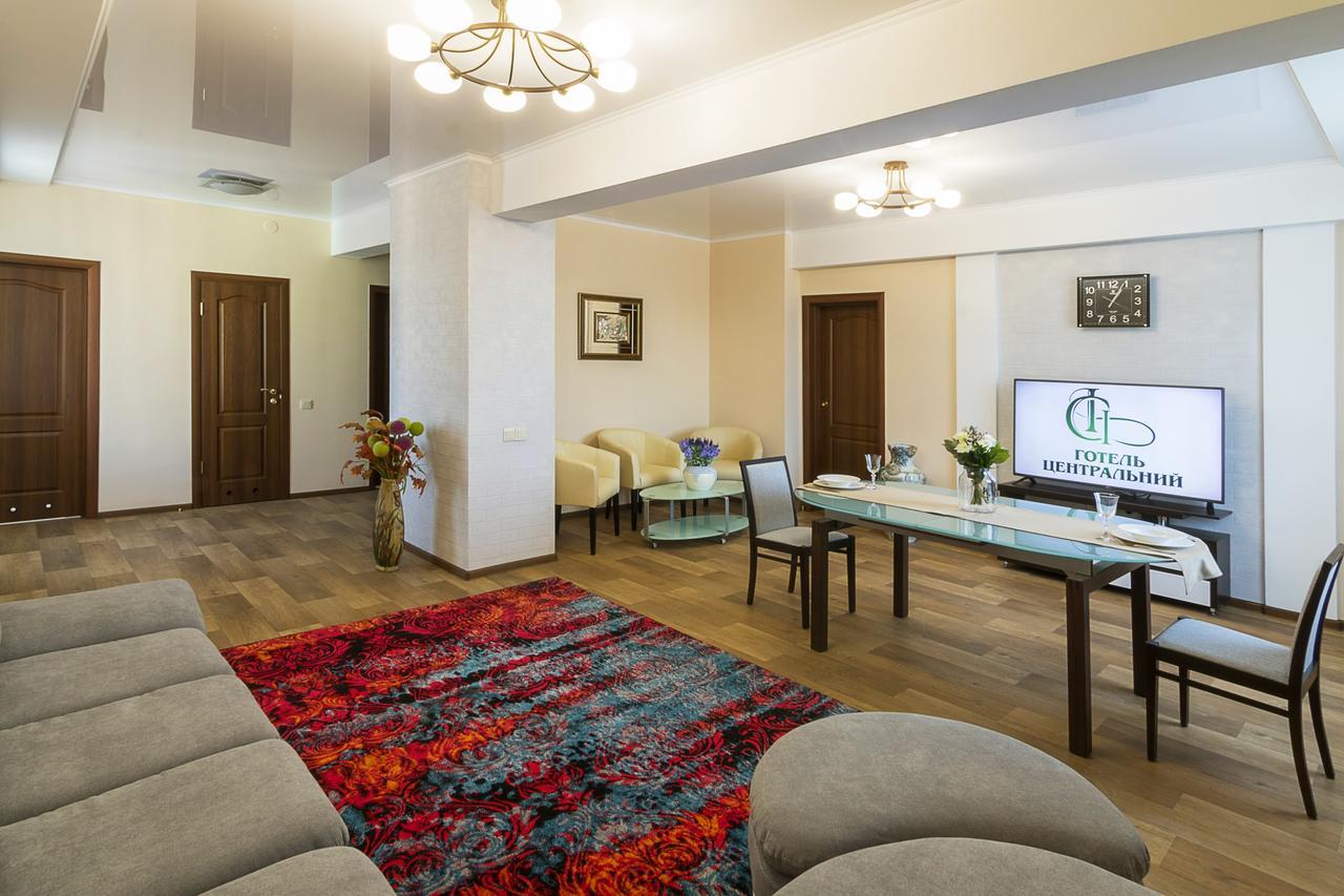 Centralny Hotel Kryvyj Rih Exteriér fotografie